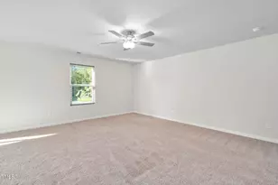 160 Parkers Gate Dr, Youngsville, NC 27596 - Photo 9