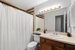 305 Broad Leaf Cir, Raleigh, NC 27613 - Photo 7
