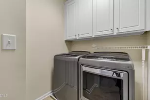 9110 Bunnwood Ln, Raleigh, NC 27617 - Photo 37