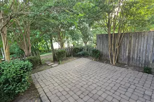 2025 Thornblade Dr, Raleigh, NC 27604 - Photo 7
