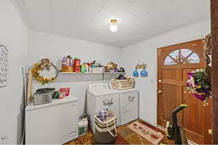 679 Mintz Rd, Roseboro, NC 28382 - Photo 49
