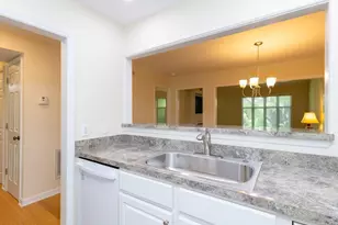 1211 Westview Ln, Raleigh, NC 27605 - Photo 17