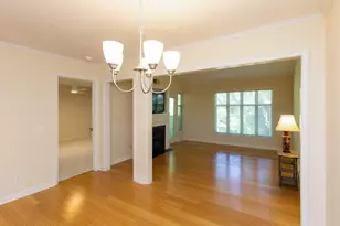 1211 Westview Ln, Raleigh, NC 27605 - Photo 11