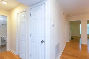 1211 Westview Ln, Raleigh, NC 27605 - Photo 3