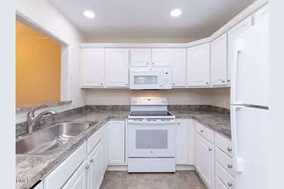 1211 Westview Lane #305, Raleigh, NC 27605 - Photo 15