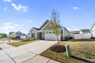 1721 Pinecliff Ct, Fuquay Varina, NC 27526 - Photo 3