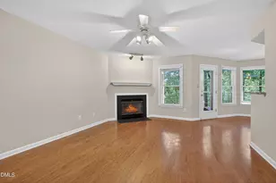 113 Abingdon Ct, Cary, NC 27513 - Photo 9