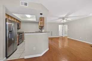 113 Abingdon Ct, Cary, NC 27513 - Photo 11