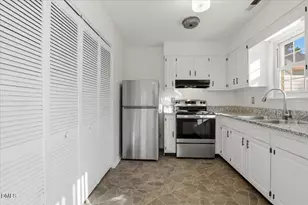 1166 E New Hope Rd, Goldsboro, NC 27534 - Photo 5