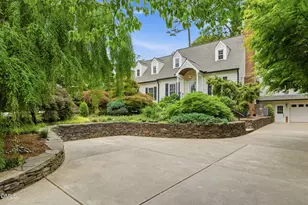 3218 Oak Grove Cir, Raleigh, NC 27607 - Photo 3