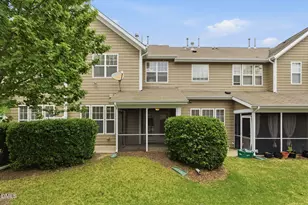 9129 Bunnwood Ln, Raleigh, NC 27617 - Photo 9