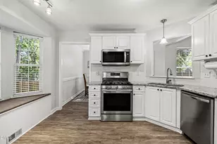 308 Hidden Cellars Dr, Holly Springs, NC 27540 - Photo 7