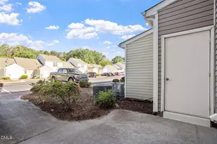 203 Highgate Cir, Wake Forest, NC 27587 - Photo 7
