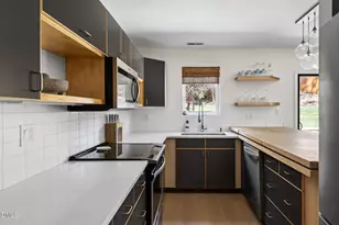 5208 Saddle Ct, Raleigh, NC 27609 - Photo 11