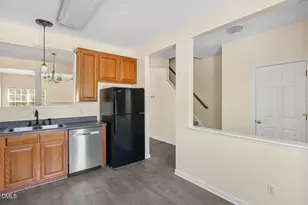 102 Galimore Way, Apex, NC 27502 - Photo 5