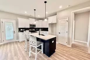 3731 Chatsworth Dr, La Grange, NC 28551 - Photo 7