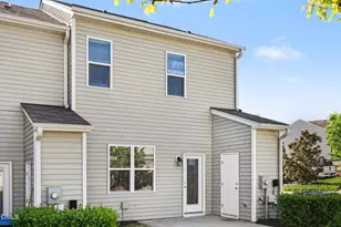 8960 Commons Townes Dr, Raleigh, NC 27616 - Photo 25