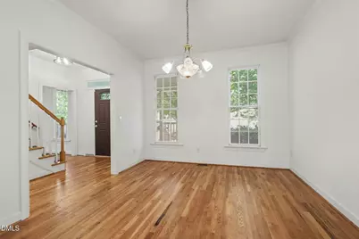 104 N Crabtree Knoll, Chapel Hill, NC 27514 - Photo 5
