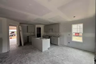 172 Baxley Dr, Dunn, NC 28334 - Photo 3