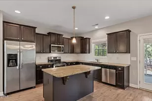 3015 Dana Ln, Aberdeen, NC 28315 - Photo 11