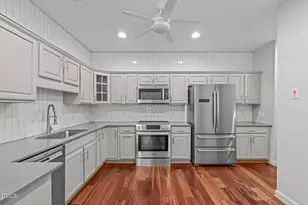 4701 Freys Hill Ct, Raleigh, NC 27612 - Photo 13