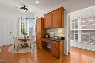 725 Bradhurst Pl, Cary, NC 27519 - Photo 9