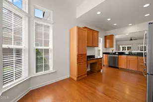 725 Bradhurst Pl, Cary, NC 27519 - Photo 11