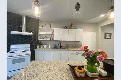 334 E Andrews Avenue, Henderson, NC 27536 - Photo 5