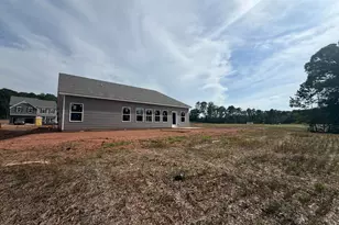 301 Allegheny Dr, Sanford, NC 27330 - Photo 15