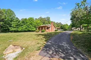1108 W King St, Hillsborough, NC 27278 - Photo 3