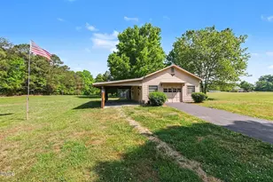 1108 W King St, Hillsborough, NC 27278 - Photo 5