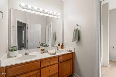 31 Vanstore Drive, Fuquay Varina, NC 27526 - Photo 11