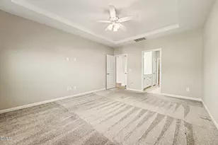 105 Blue Hydrangea Ln, Holly Springs, NC 27540 - Photo 5