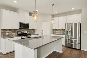 105 Blue Hydrangea Ln, Holly Springs, NC 27540 - Photo 3