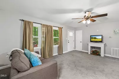 320 Holland Glen Street, Fuquay Varina, NC 27526 - Photo 7