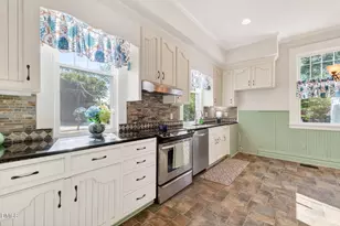 301 E Stanley St, Four Oaks, NC 27524 - Photo 9