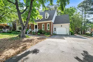 6110 Staffordshire Ct, Raleigh, NC 27609 - Photo 3