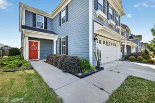 139 Mornington Pl, Clayton, NC 27520 - Photo 5