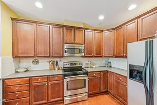 10411 Rosegate Ct, Raleigh, NC 27617 - Photo 19