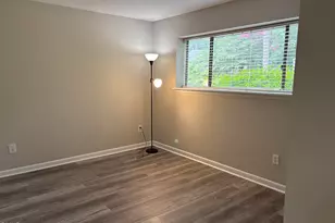 533 Pine Ridge Pl, Raleigh, NC 27609 - Photo 3