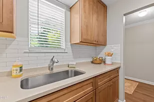 1101 Huntington Park Dr, Morrisville, NC 27560 - Photo 9