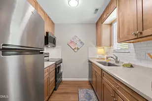 1101 Huntington Park Dr, Morrisville, NC 27560 - Photo 5