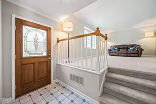 917 Vickie Dr, Cary, NC 27511 - Photo 3