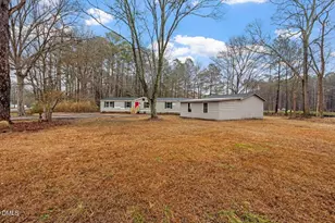 304 E Pope Ave, Kenly, NC 27542 - Photo 29