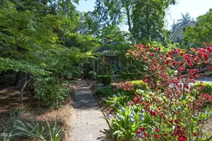 520 E Franklin St, Chapel Hill, NC 27514 - Photo 3