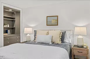 1641 Sutton Dr, Raleigh, NC 27605 - Photo 13