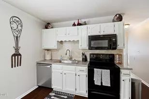 1011 Pineburr Rd, Jamestown, NC 27282 - Photo 13