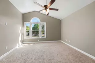 208 Deep Creek Dr, Clayton, NC 27520 - Photo 15