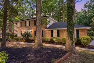 5617 Partridge Ln, Raleigh, NC 27609 - Photo 3