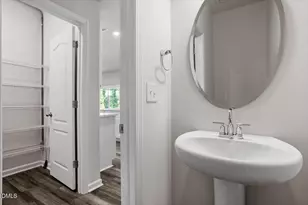 157 Wilbur Lake Dr, Fuquay Varina, NC 27526 - Photo 17